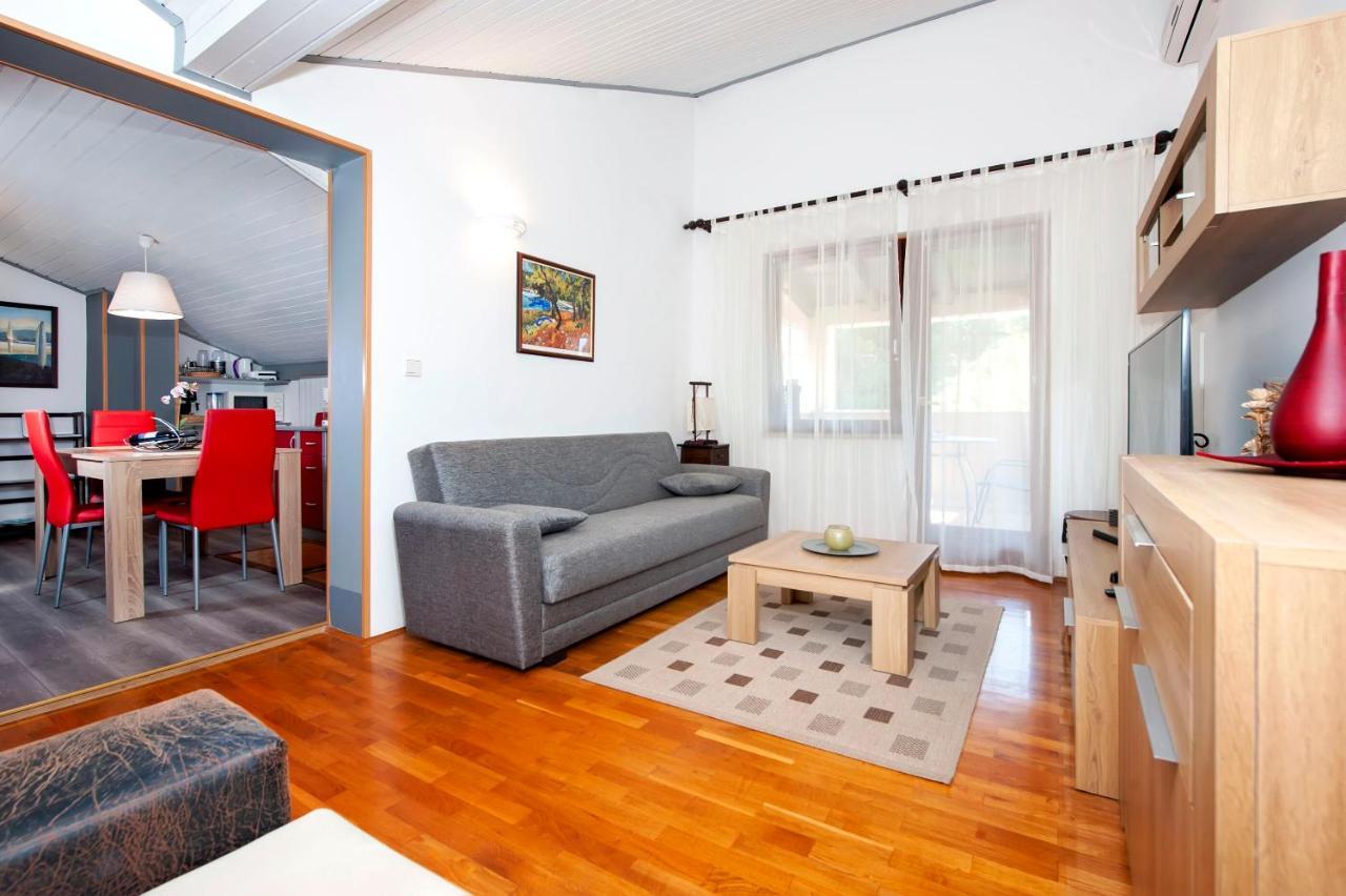 Branko Apartment